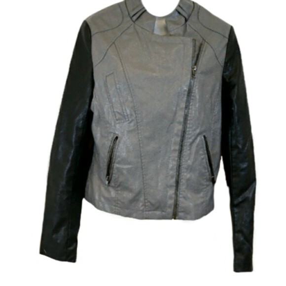 Kut from the Kloth Gray & Black Faux Leather  Moto Jacket Small - Picture 1 of 14